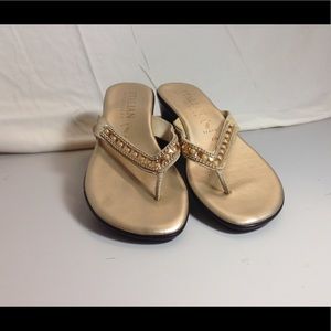 Women’s sandals